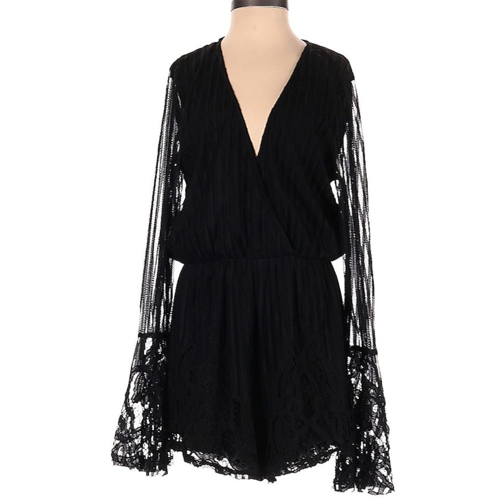 TOBI Black lace romper size medium